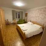 Li Di Giuan Konukevi *