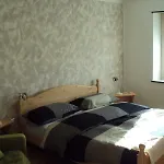 Li Di Giuan Konukevi Lauco